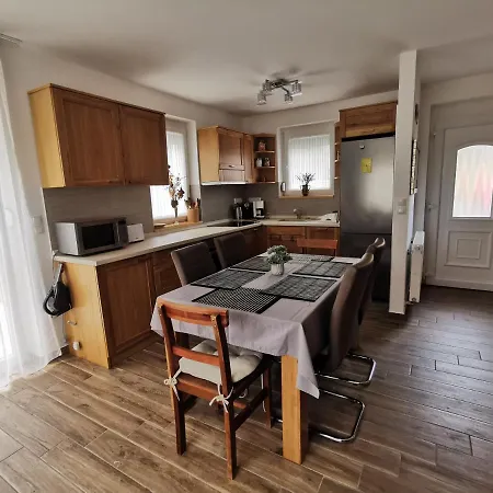 Silye De Lis Apartment *