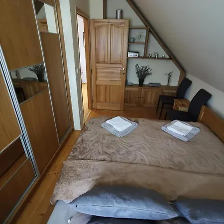 Silye De Lis Apartment *